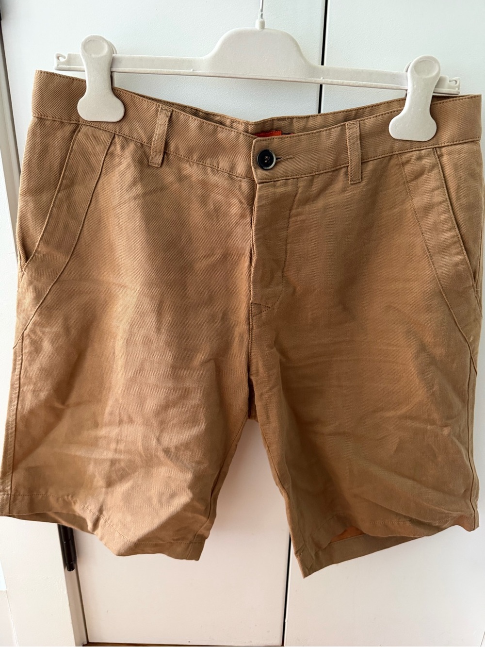 Barena Men's Flat-Front Chino Shorts in Brown
